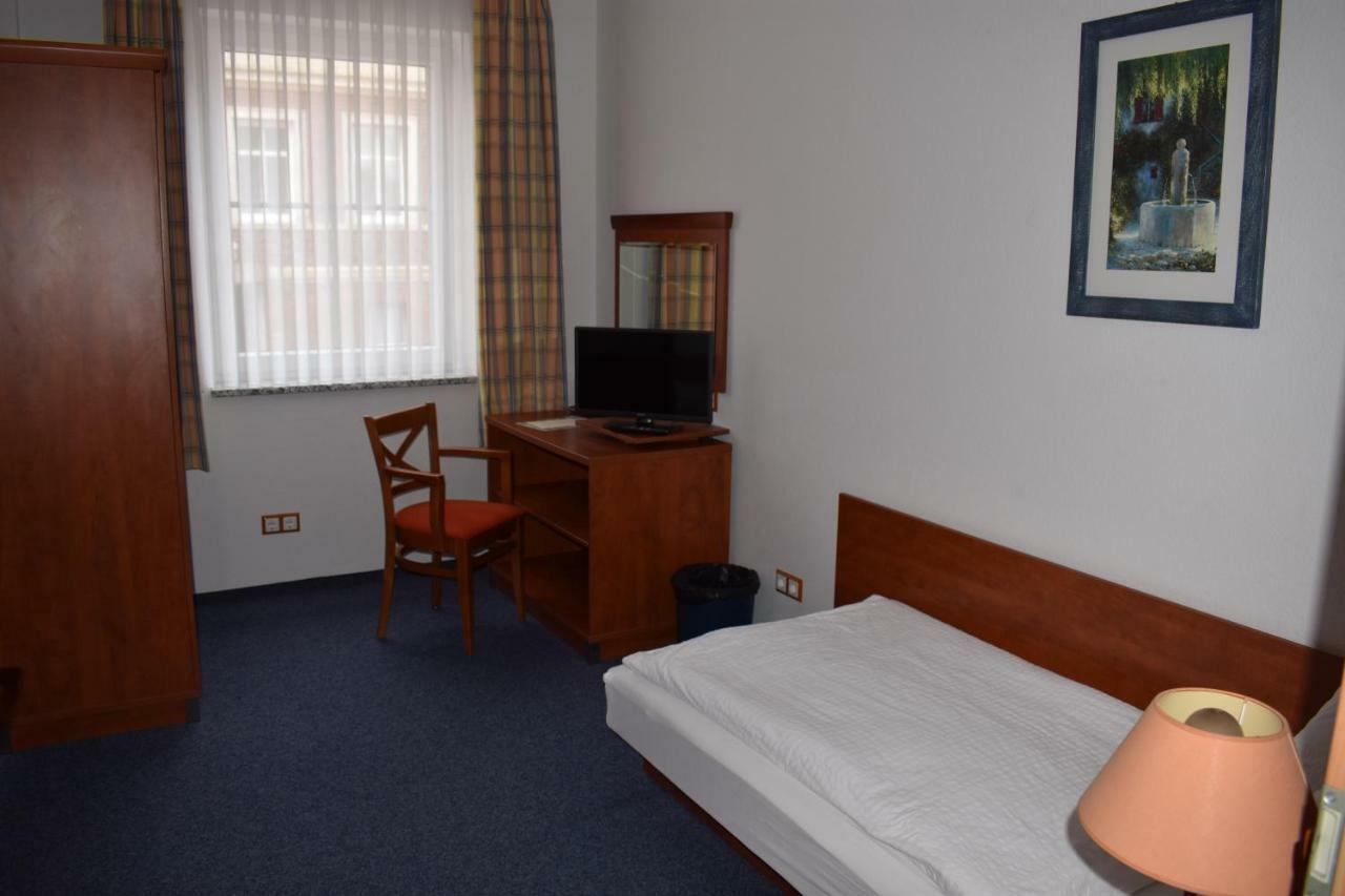 Hotel Garni "Am Hafen" Havelberg Eksteriør bilde